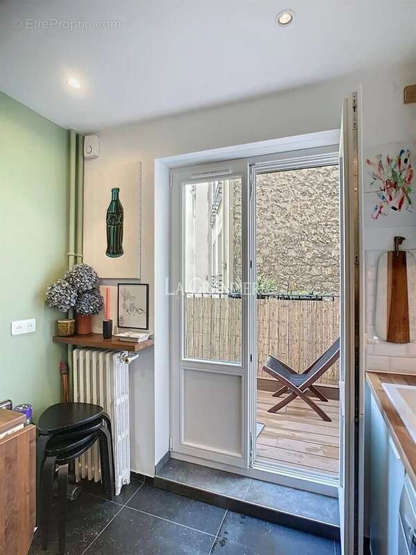 Appartement à PARIS-16E