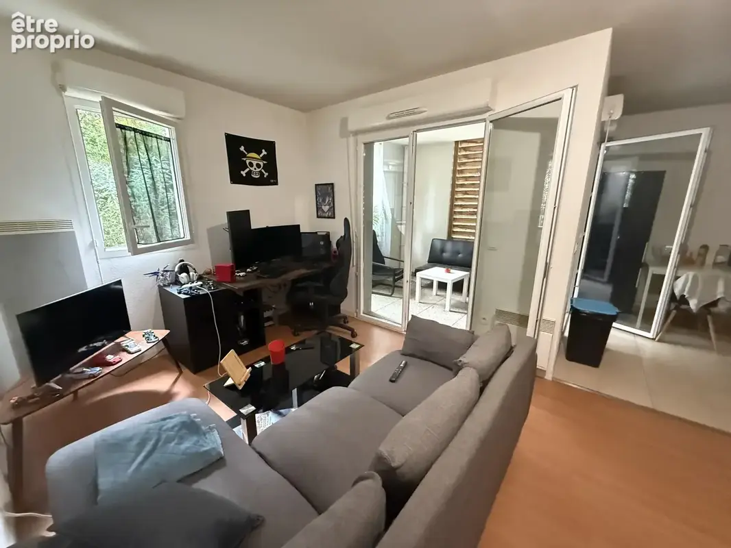 EYSINES BOURG - Appartement T2 (VENDU LOUE) avec parking et garage - photo 2