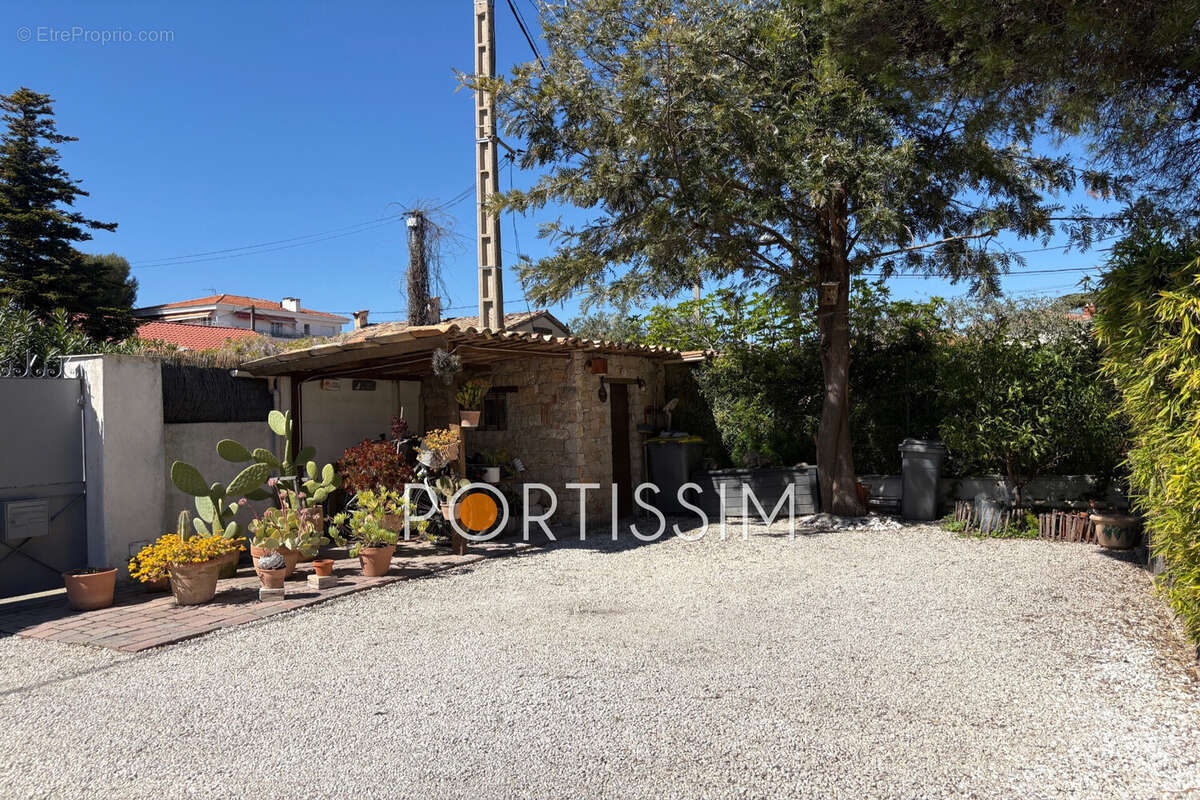 Maison à CAGNES-SUR-MER