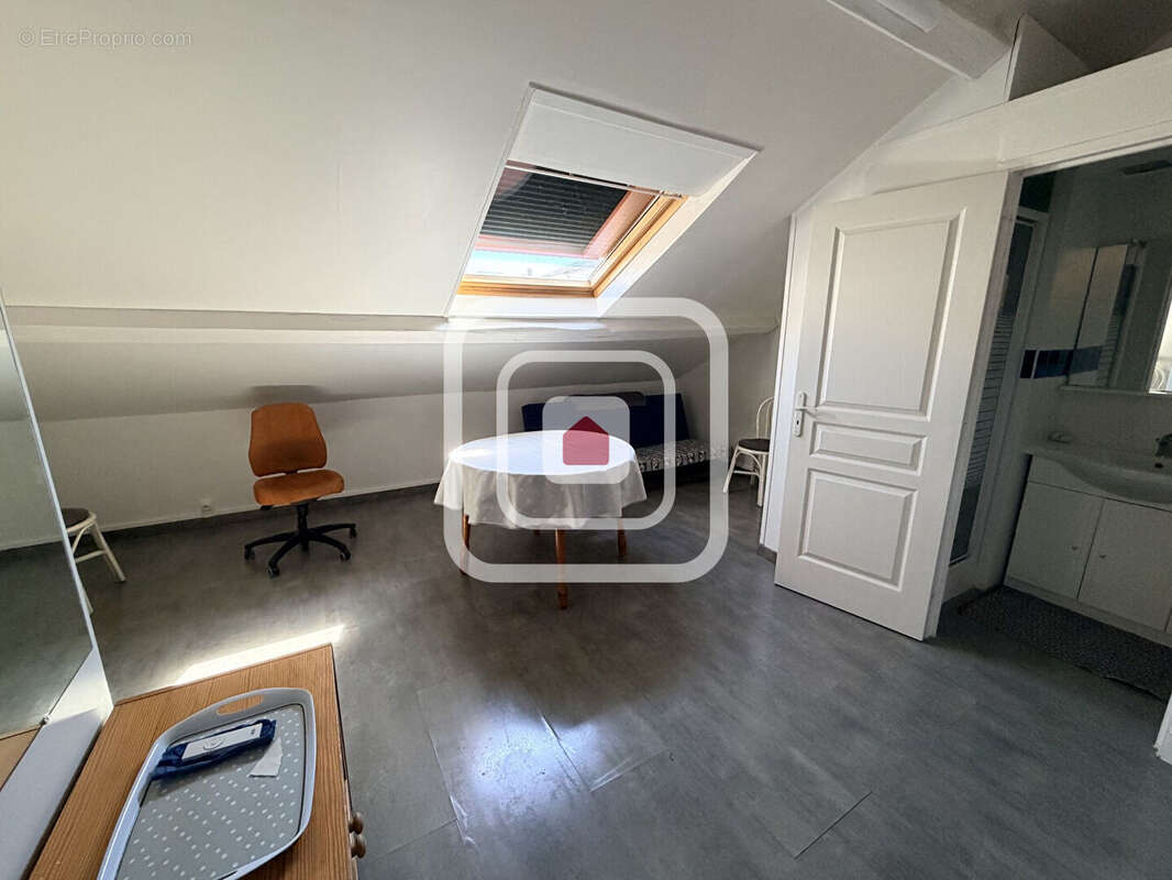 Exclusivite studio au 1er etage secteur gobelins - photo 4