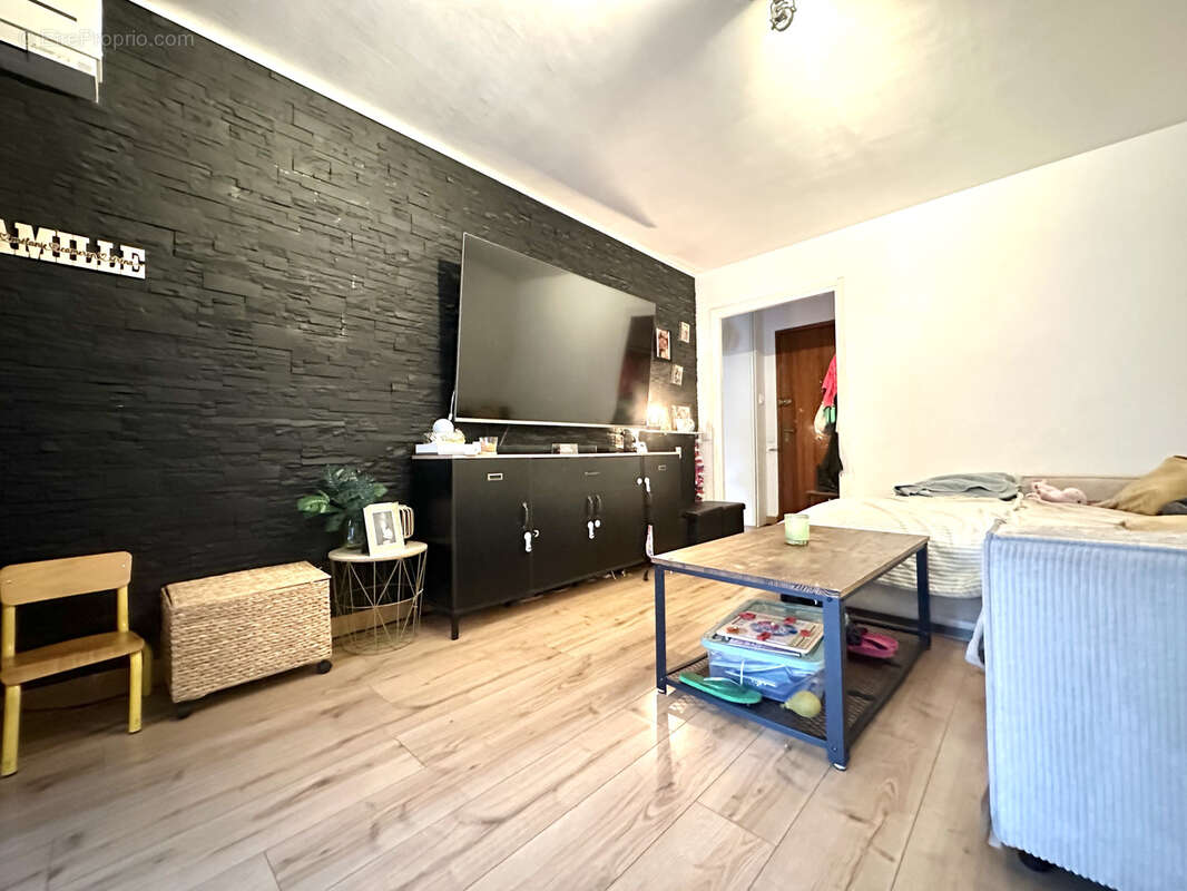 Appartement à ROQUEBRUNE-CAP-MARTIN
