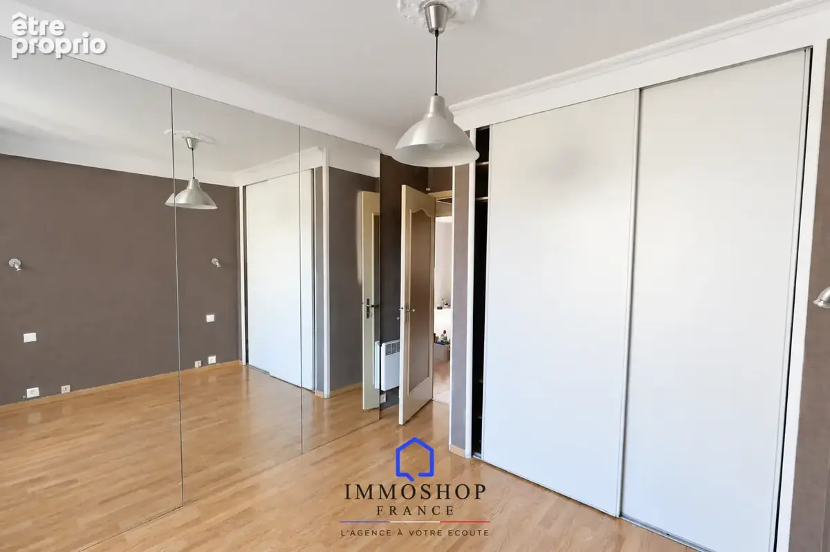 Appartement T3 57m2 - 13004 Marseille - photo 4