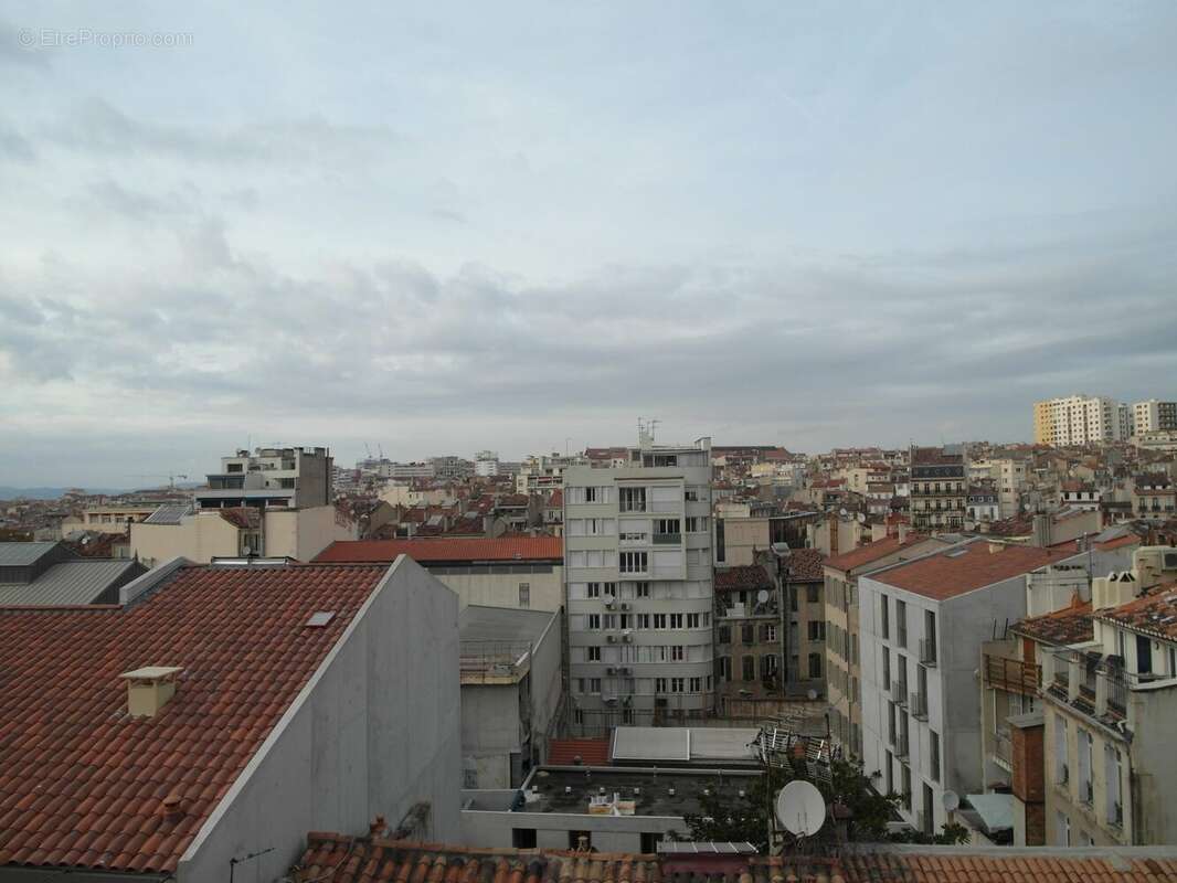 Appartement à MARSEILLE-1E