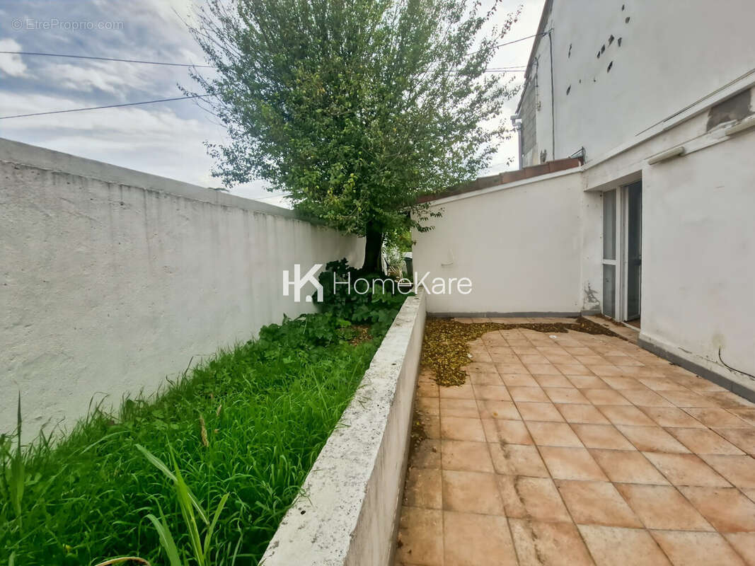 Appartement à LABARTHE-SUR-LEZE