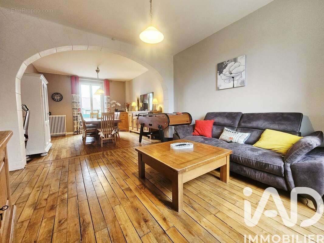 Photo 3 - Maison à MONTEREAU-FAULT-YONNE