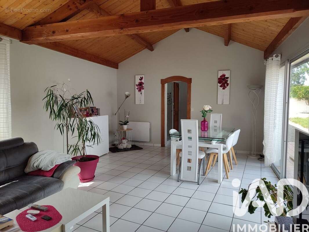 Photo 2 - Maison à SAINT-MICHEL-CHEF-CHEF