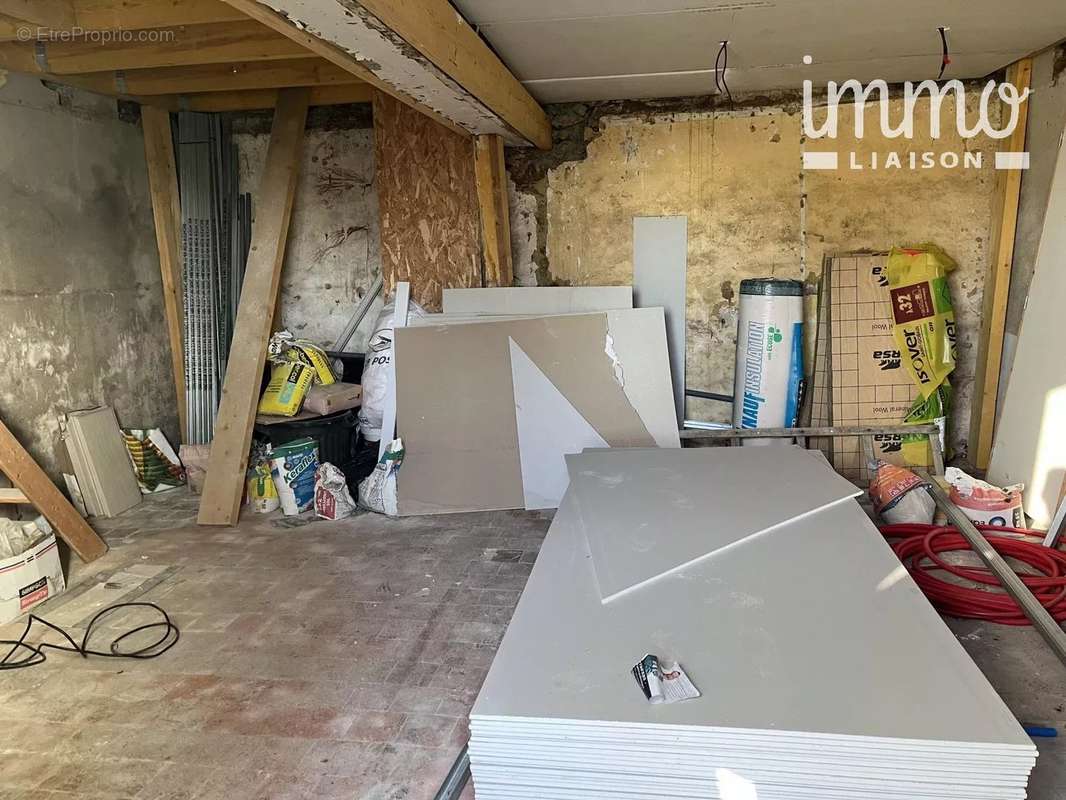 Maison à JOUE-SUR-ERDRE