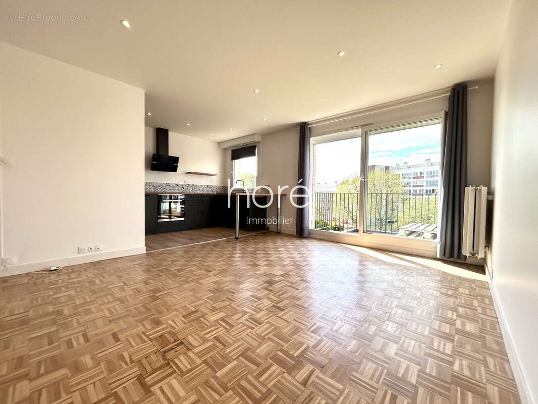 Appartement à HEROUVILLE-SAINT-CLAIR