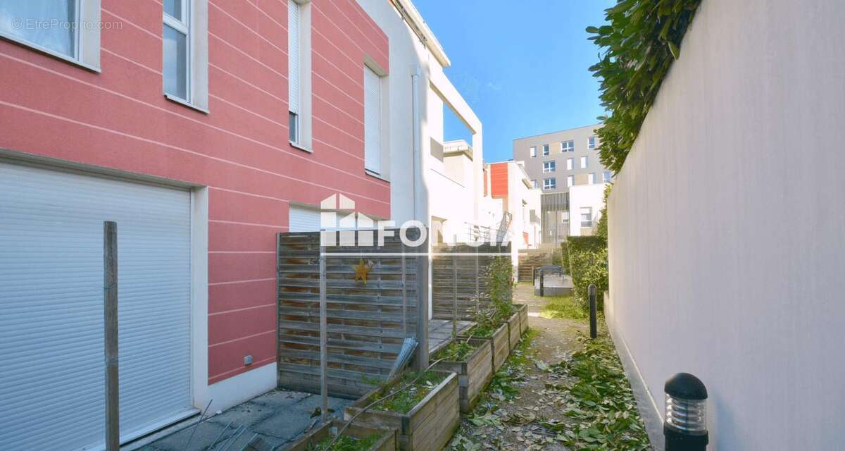 Appartement à LYON-8E