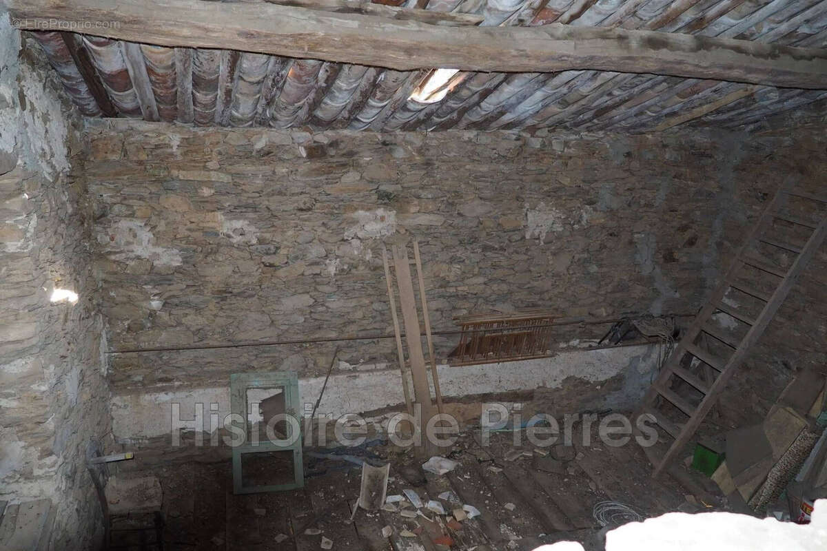 Maison à LA GARDE-FREINET