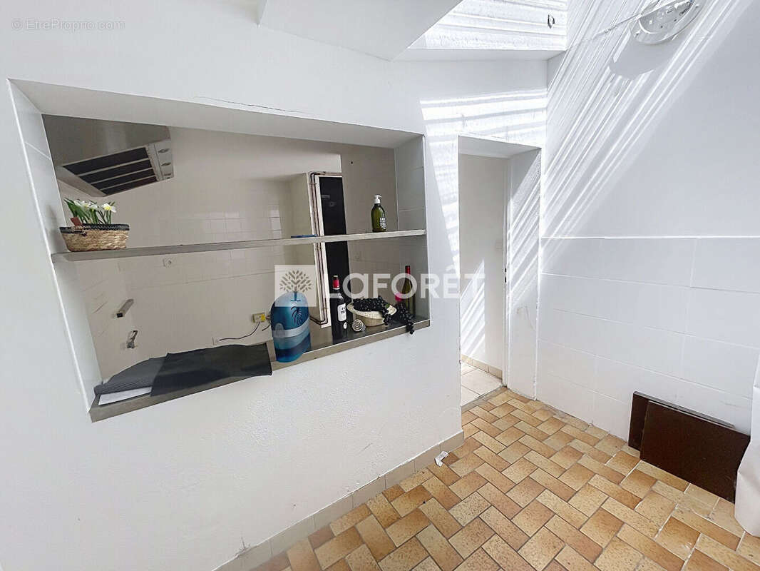 Appartement à SAINT-JEAN-LA-POTERIE