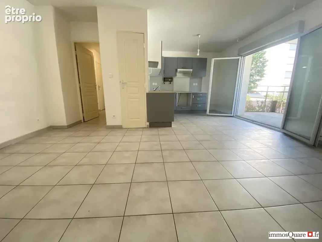Appartement 60 m² à Bron  - photo 3