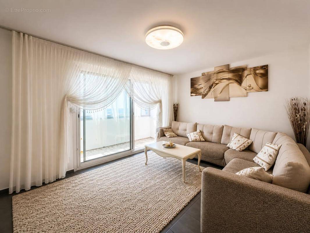 Appartement à MARSEILLE-15E