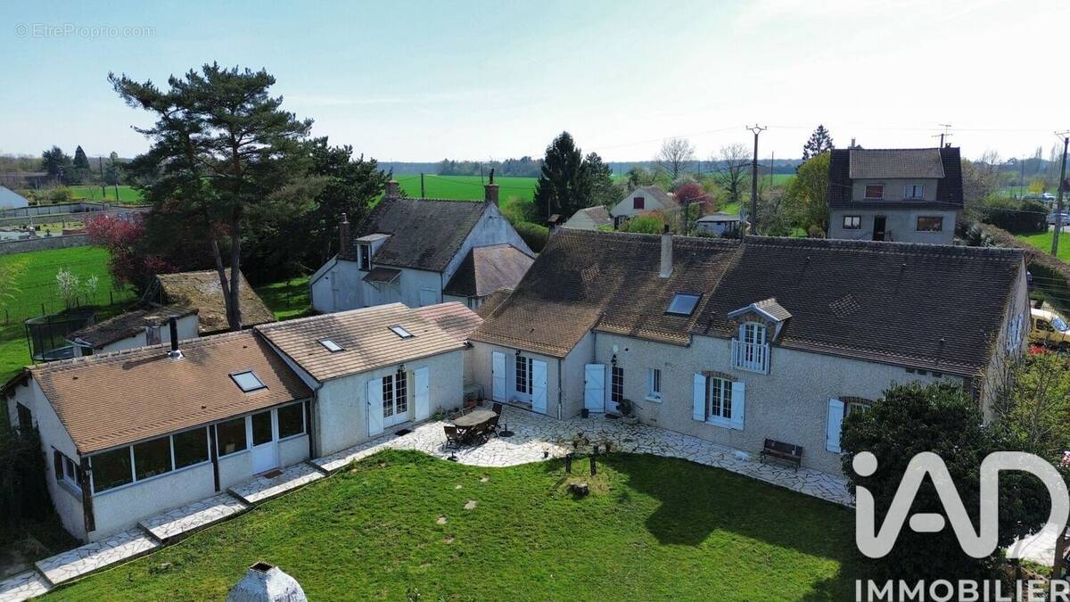 Photo 1 - Maison à EGREVILLE
