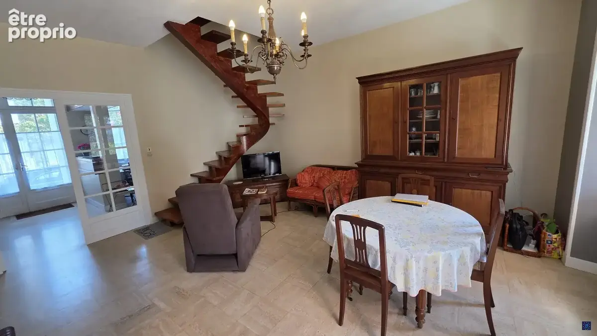 Maison 120 m² à Gemozac  - photo 4