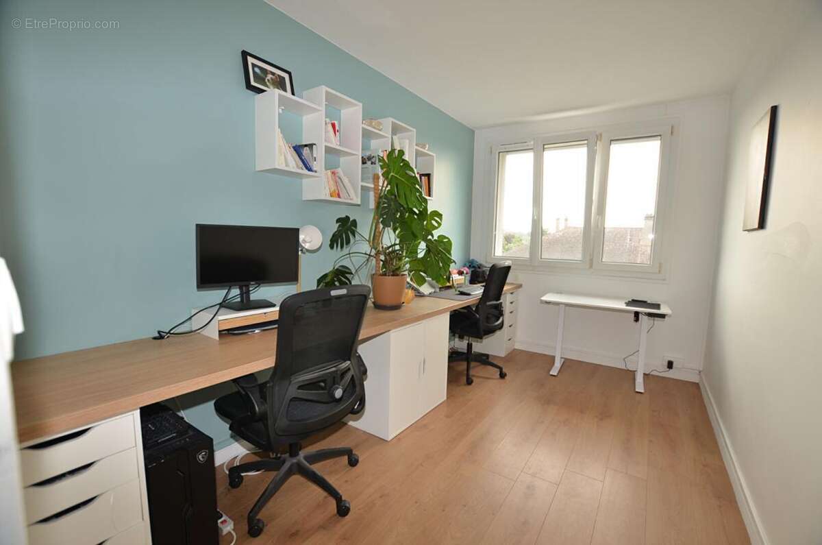 Appartement à SAINT-MICHEL-SUR-ORGE