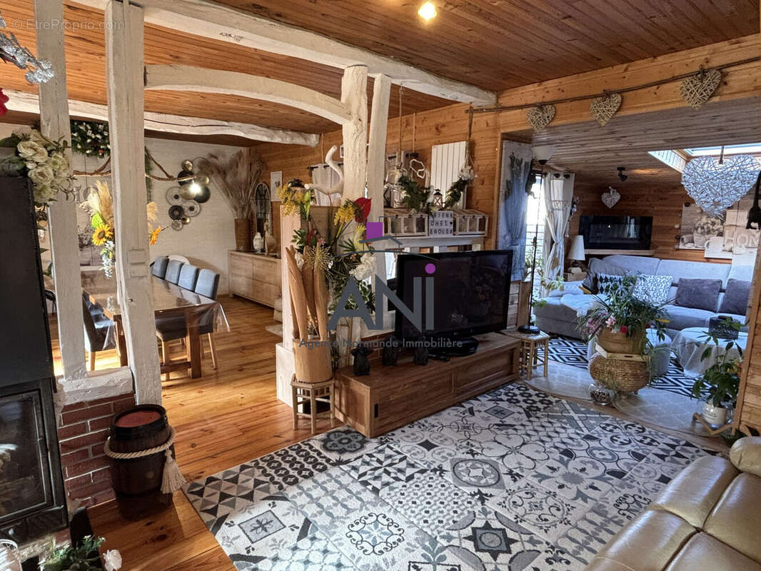 Maison à BELMESNIL