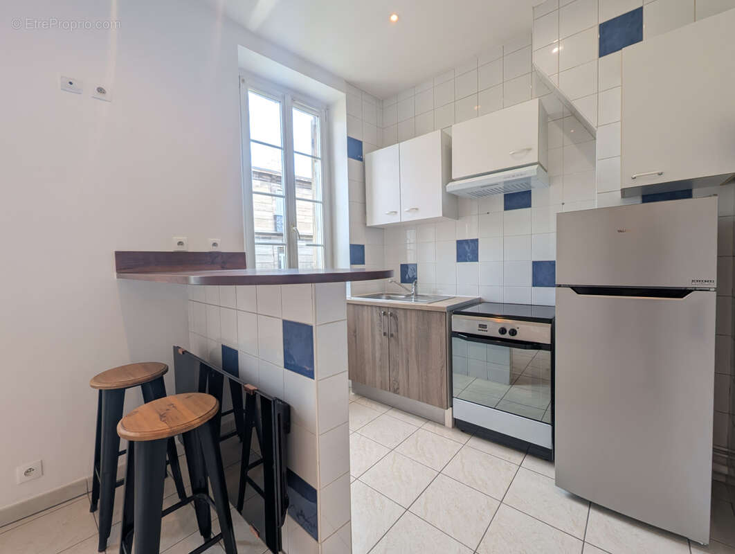 Appartement à MARSEILLE-4E