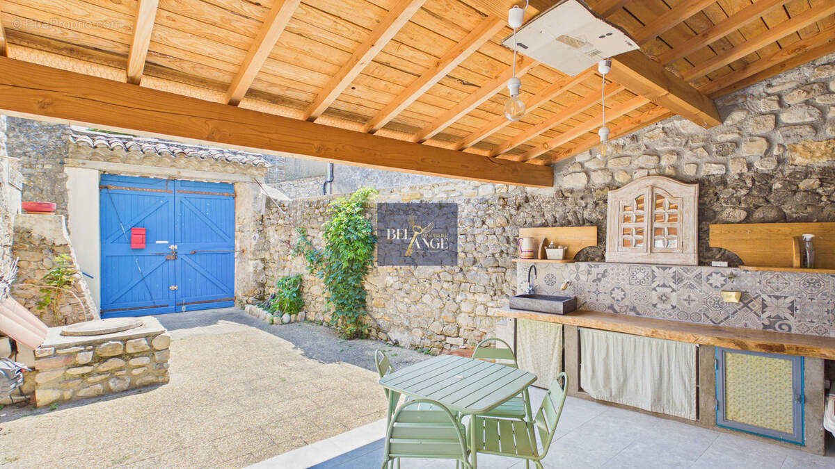 Maison à VALLON-PONT-D'ARC