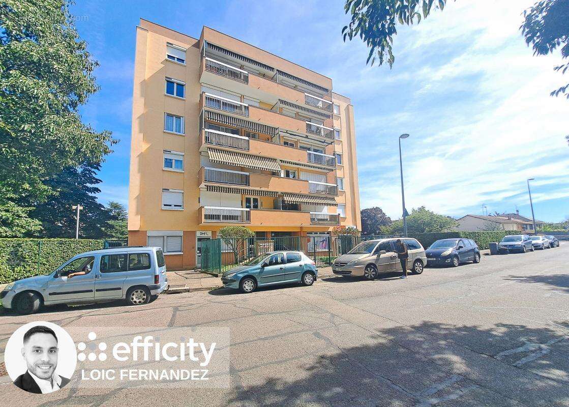 Appartement à BRON