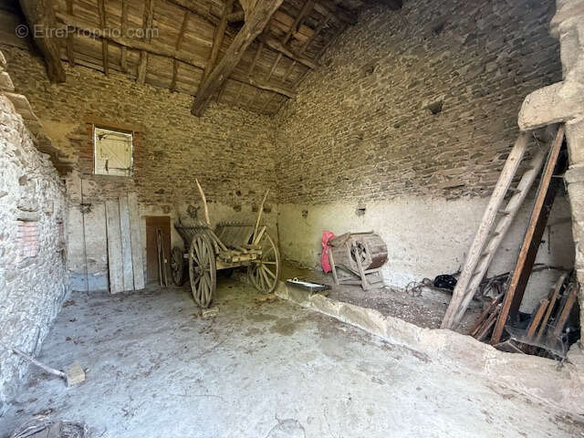 Maison à COMBRONDE