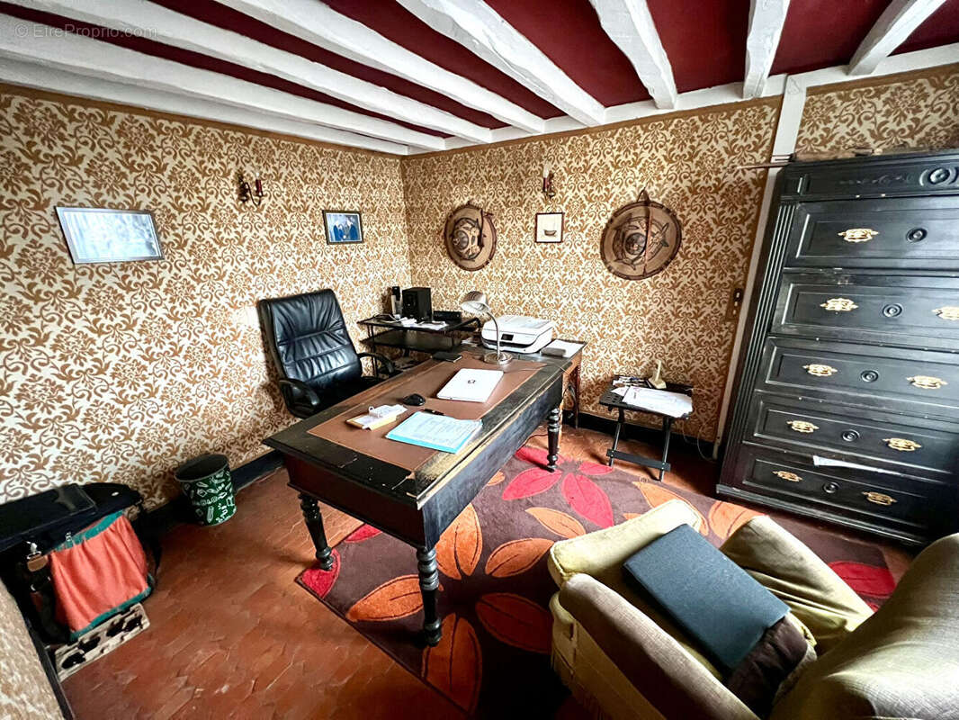 Maison à BEAUCHAMP