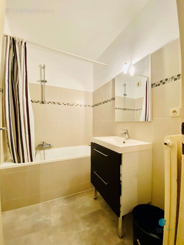 Salle de bain  - Appartement à STRASBOURG