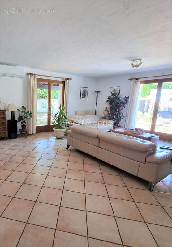 Maison à CABRIS