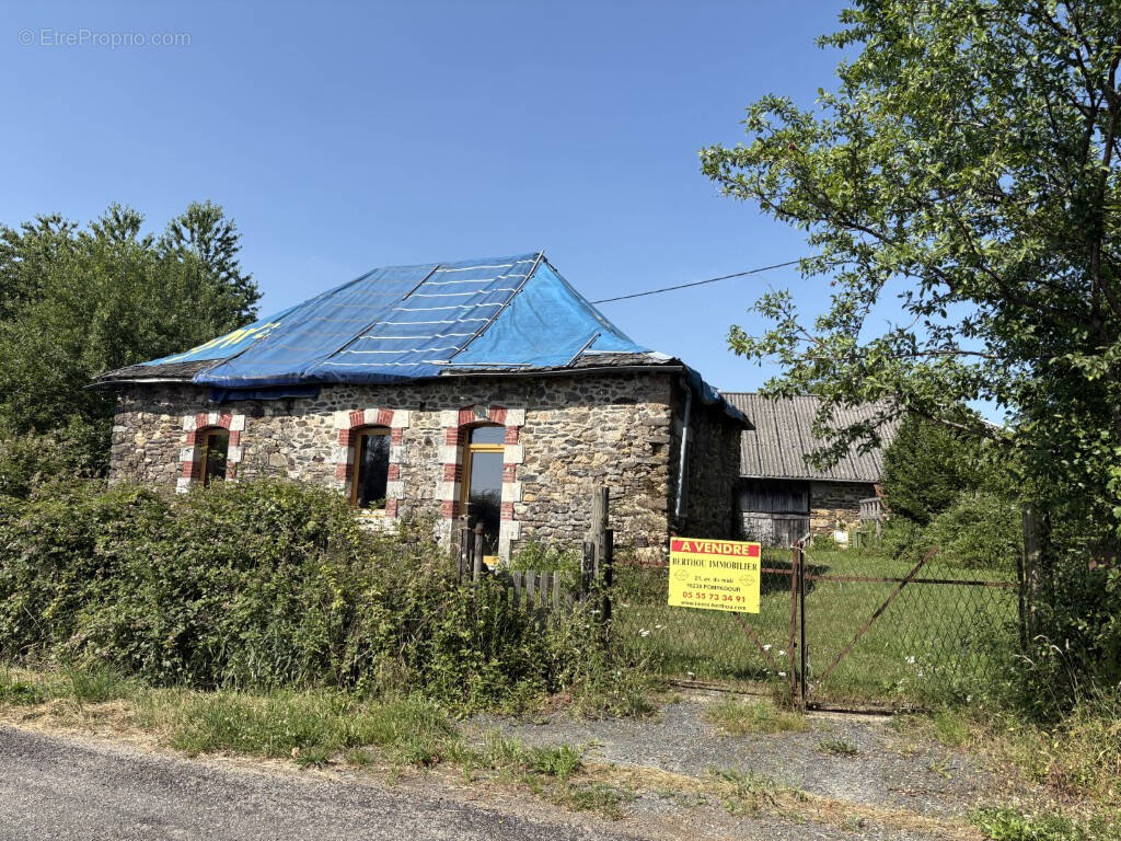 Maison à LAGRAULIERE