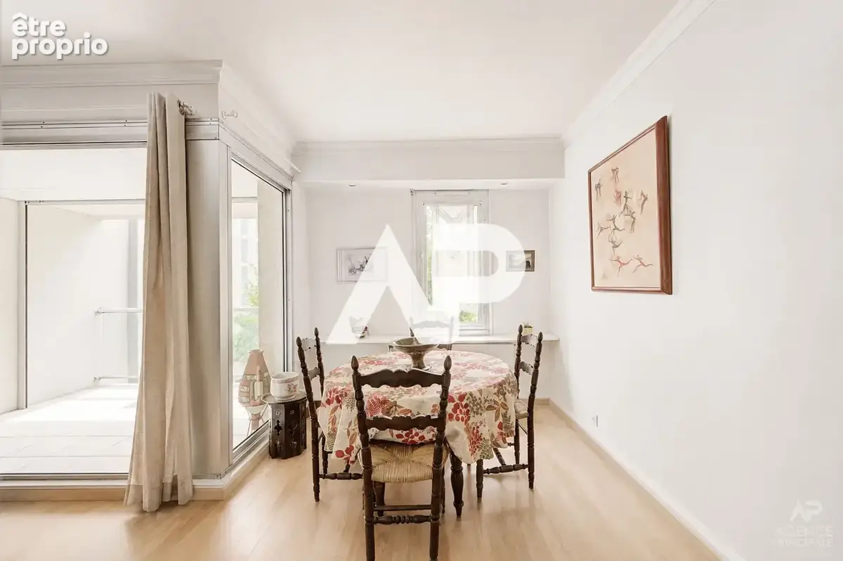 Appartement Rueil Malmaison 4 pièce(s) 83.21m² - photo 2