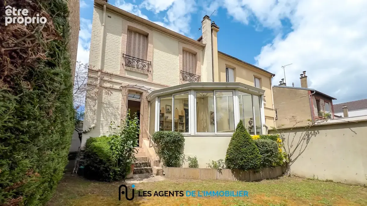 Maison à NANTERRE