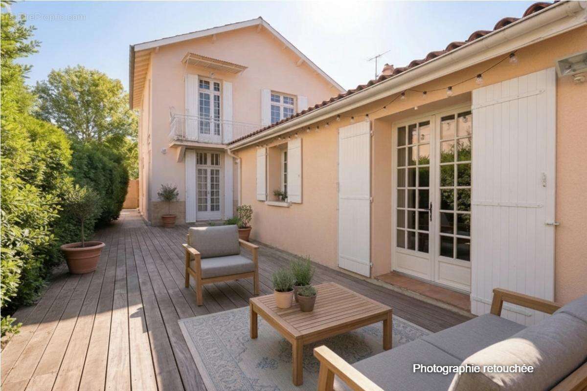 Maison et dépendance - Idéal Projet Investissement/Familial ou Mixte - photo 2