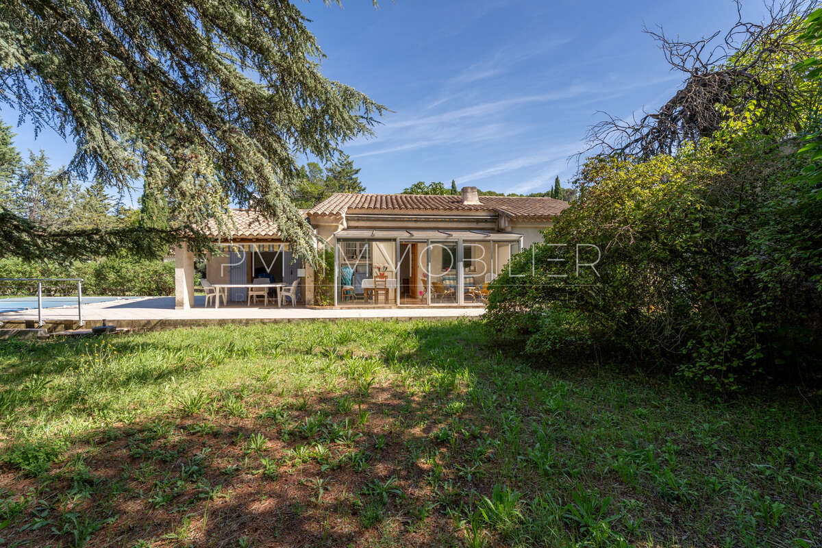 Maison à CADENET