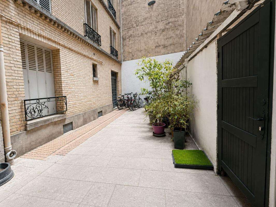 Appartement à PARIS-18E