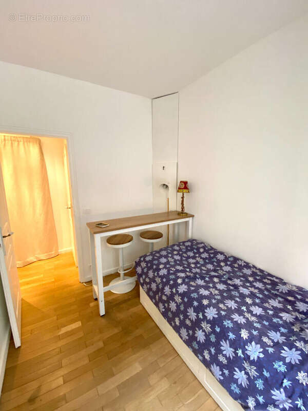 Appartement à PARIS-7E