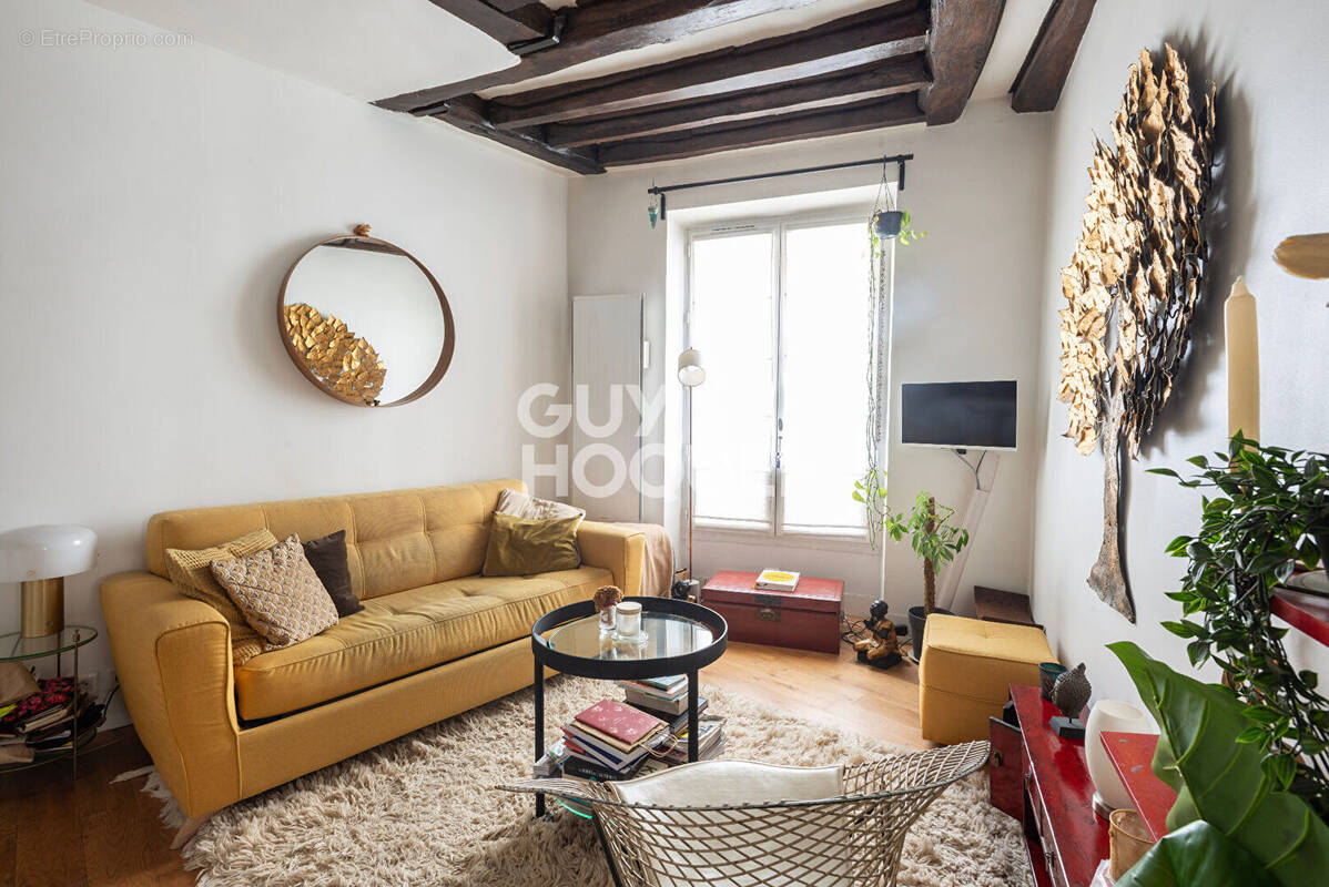 Appartement à PARIS-18E