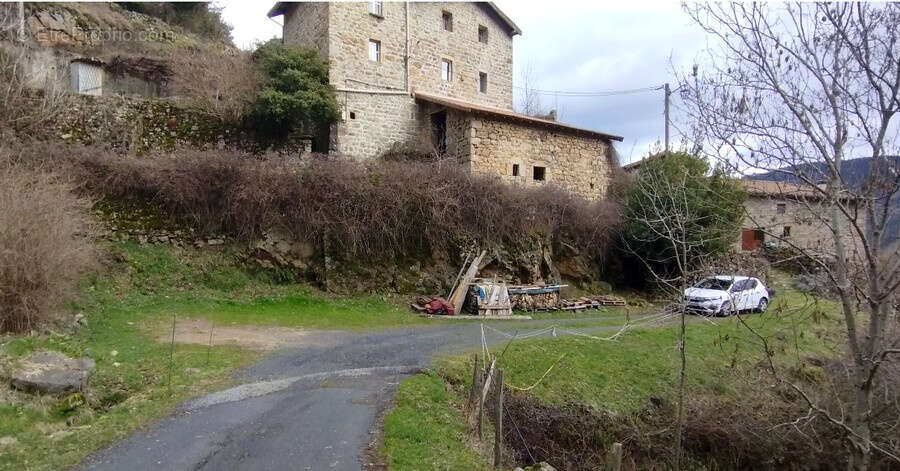 Maison à LE CHEYLARD