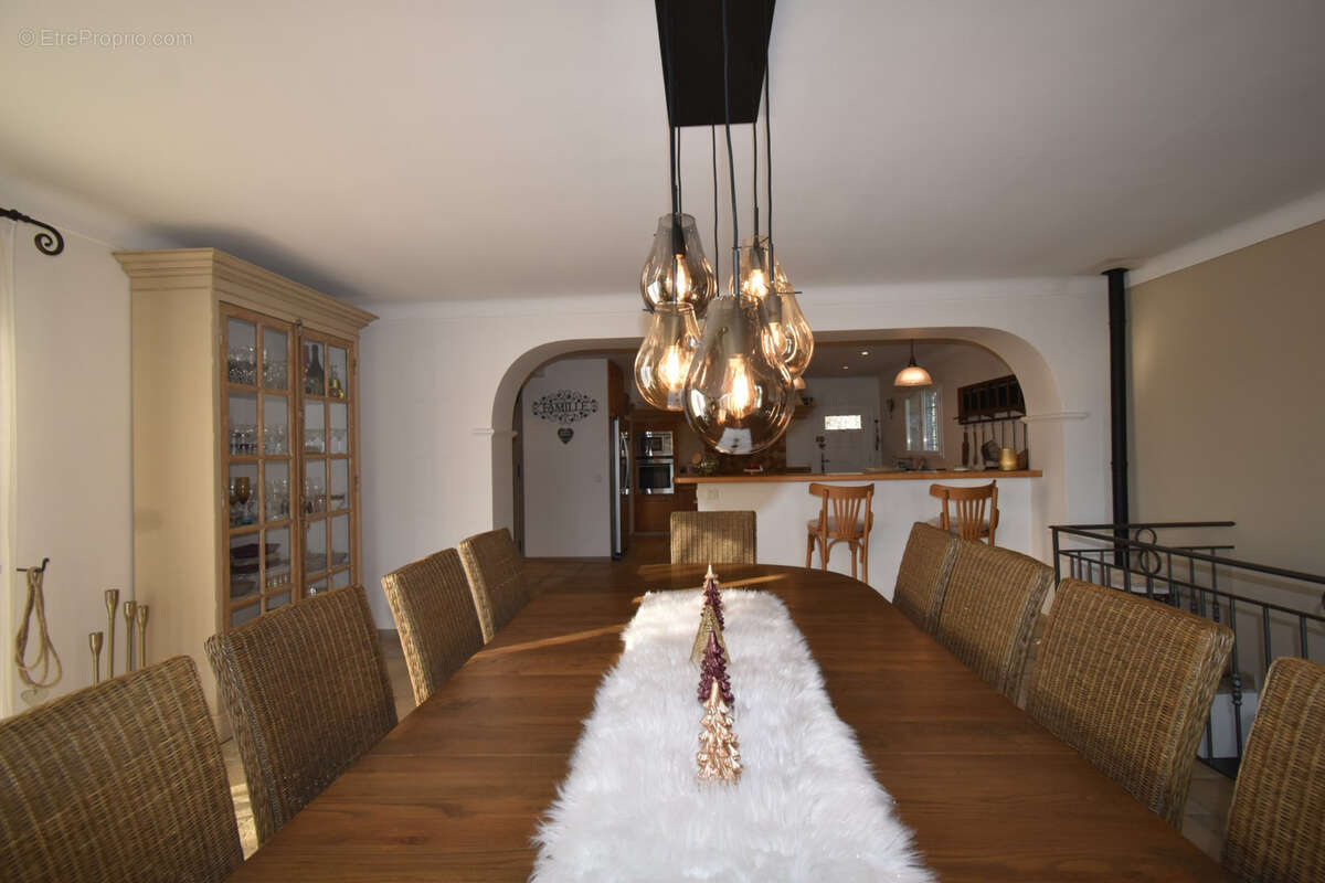 Maison à PLAN-DE-LA-TOUR