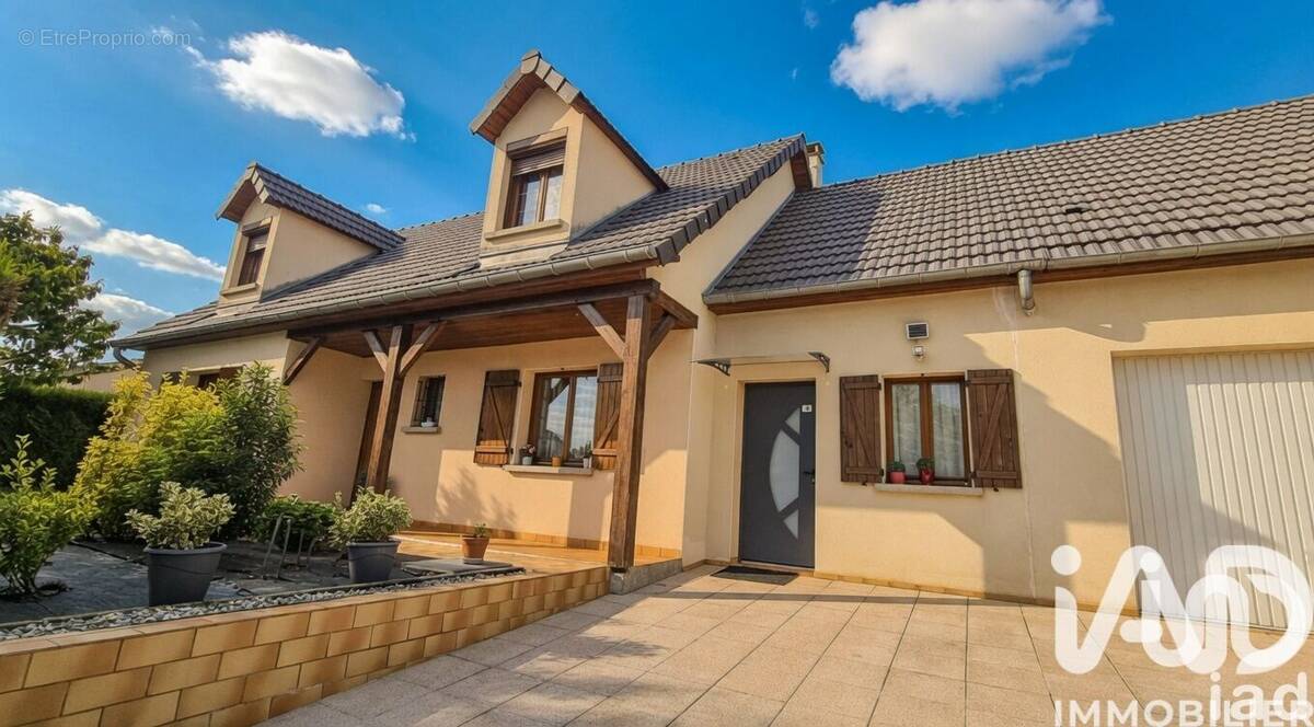 Photo 1 - Maison à LA FRANCHEVILLE