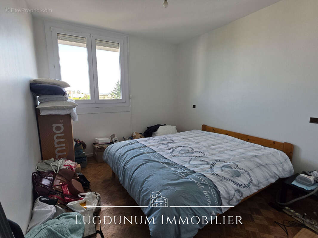 Appartement à BRON