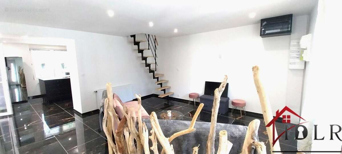 Maison à FOUGEROLLES