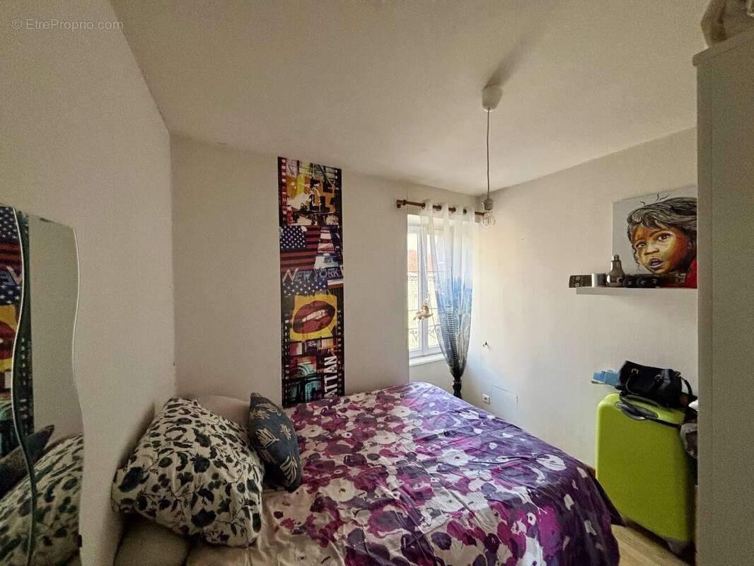 Maison à LA ROCHE-BLANCHE