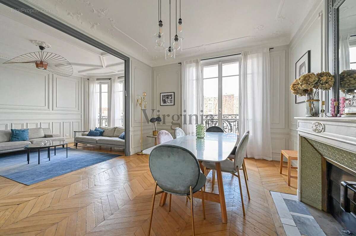 Appartement à CHARENTON-LE-PONT