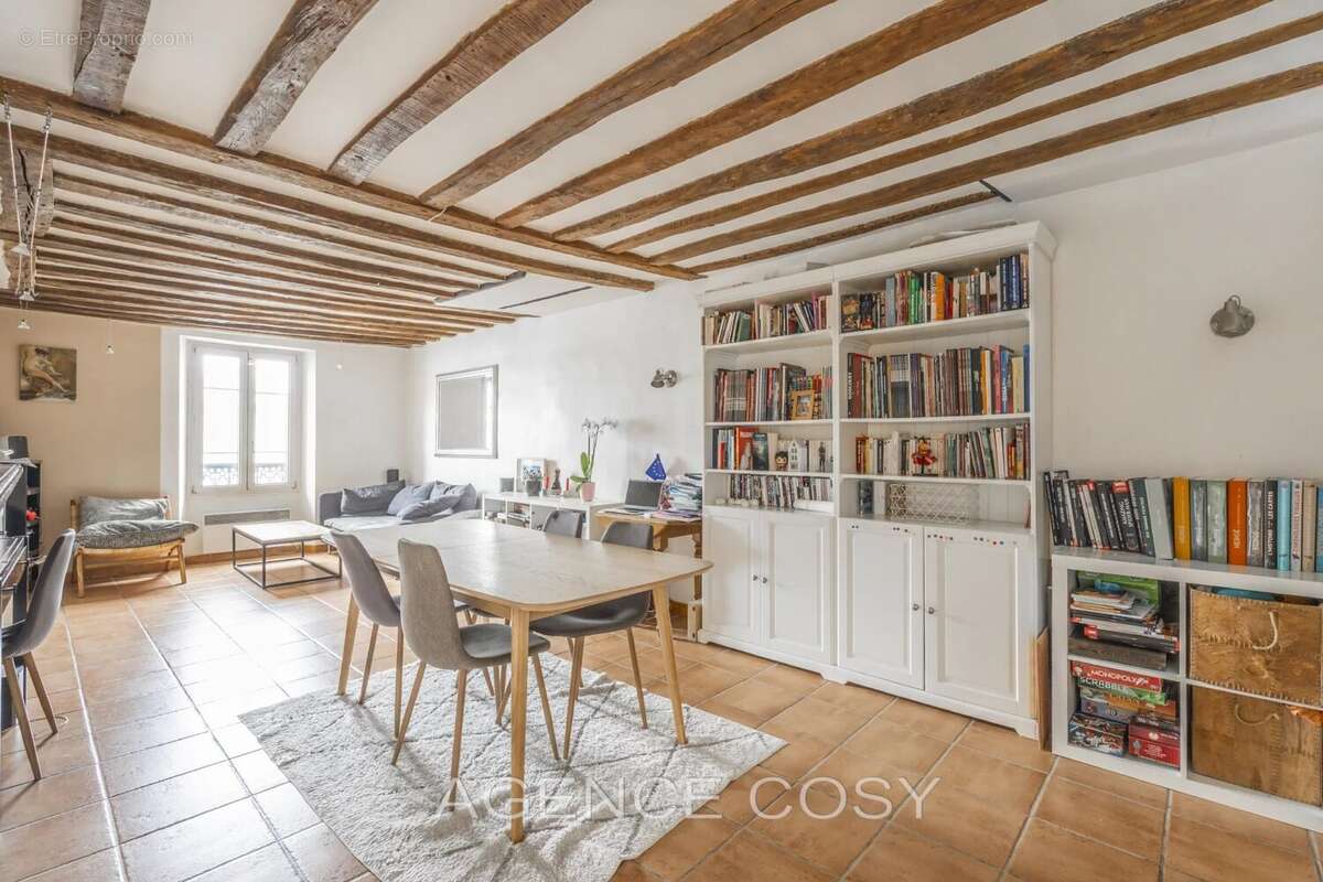Appartement à VERSAILLES