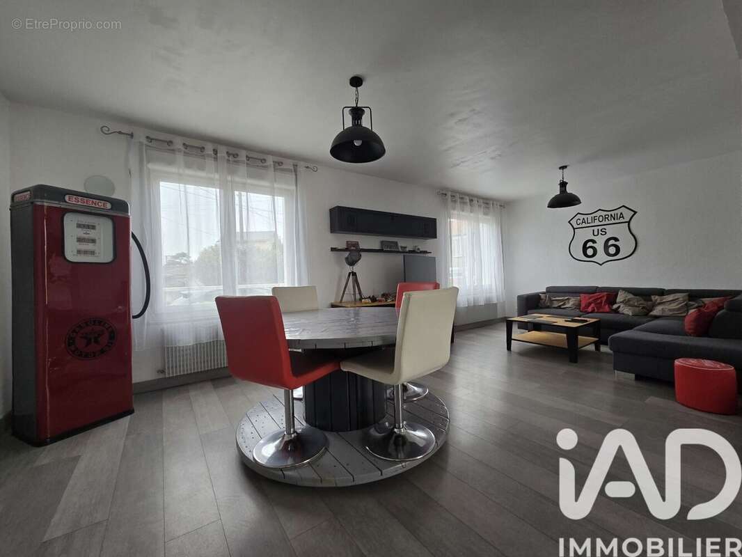 Photo 2 - Maison à THOUARS