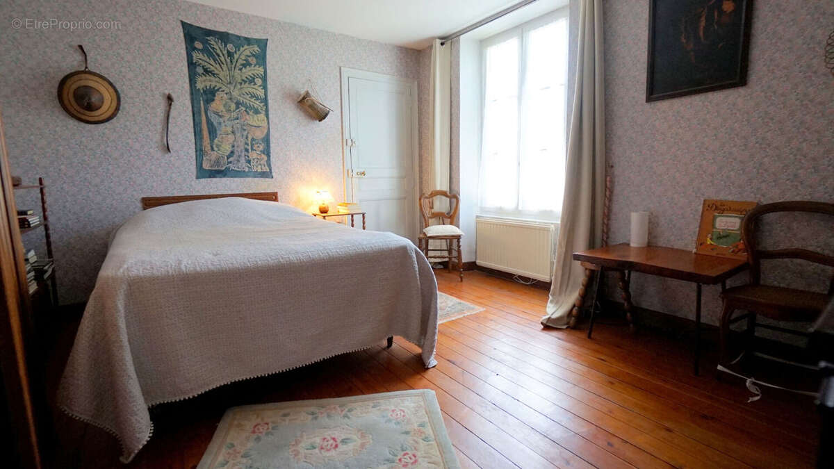Maison à EPONE