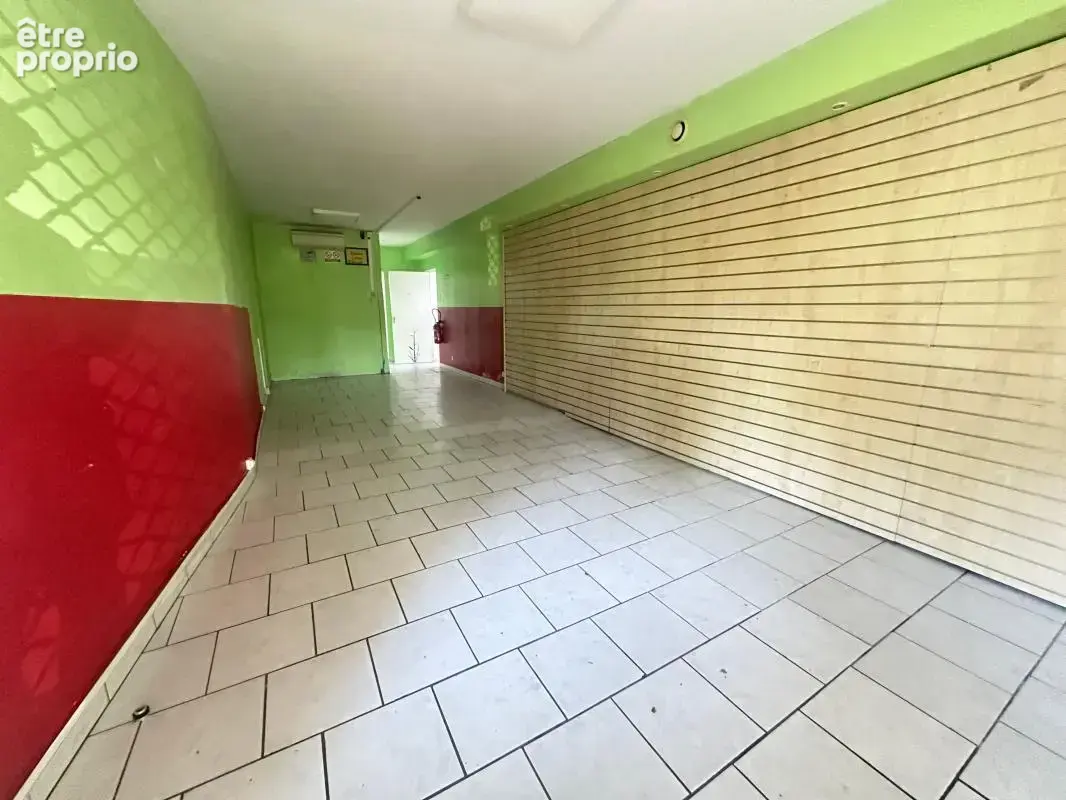 Bien Commercial À Vendre - photo 3