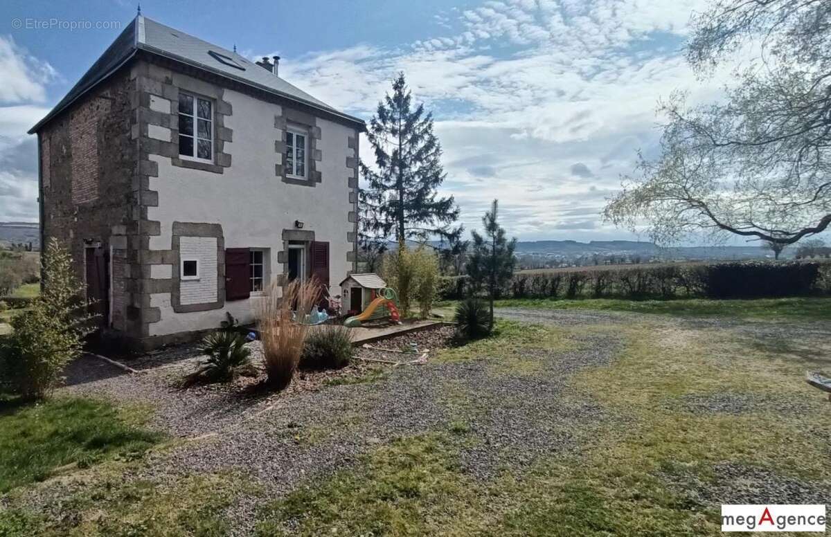 Maison à PRE-EN-PAIL