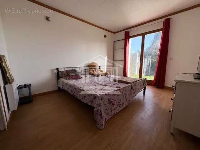 Maison à TOURRETTES