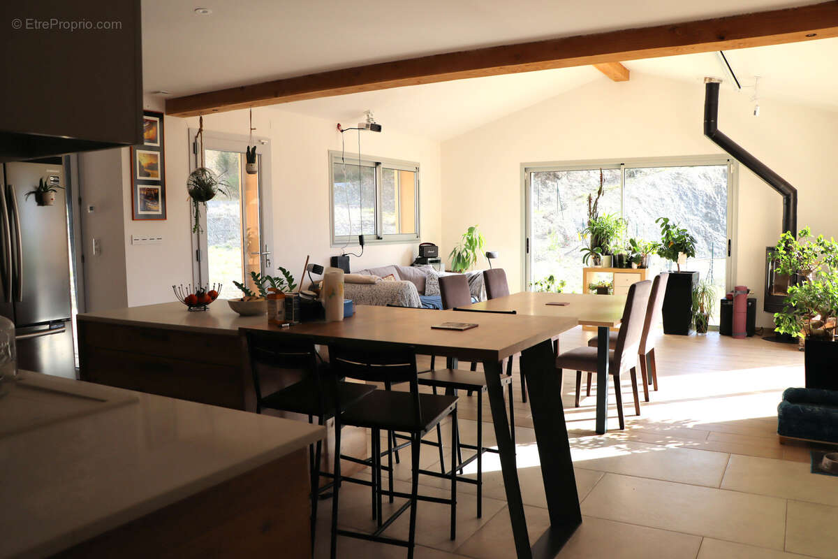 Maison à SAINT-SATURNIN-LES-APT